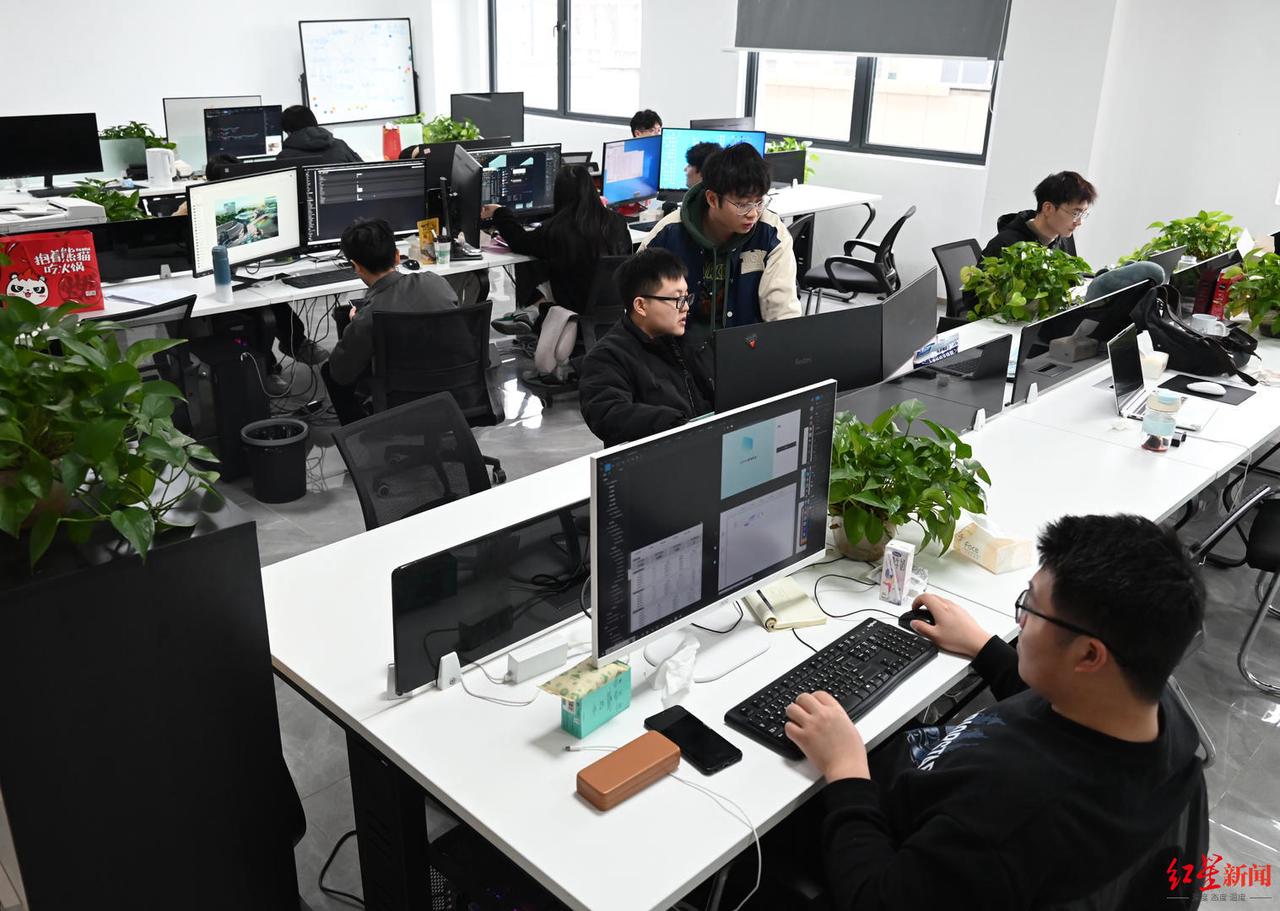 建圈强链调研行｜抢抓人形机器人产业“窗口期”成都如何晋级？(图2)