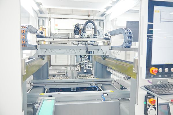 探访锐捷网络全新数字化智能工厂感受新质生产力带来的变革(图3)