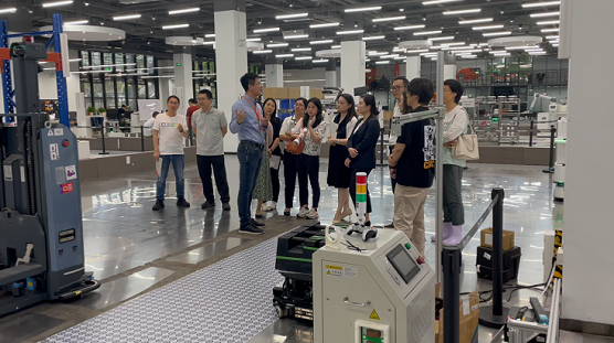 港中大（深圳）MBM博文笃行│第十七站：工业机器人与新质生产力—优艾智合(图2)