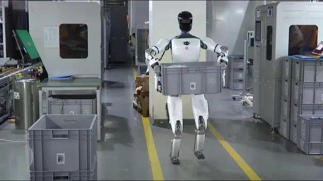 星空体育网站：“四川造”首款人形机器人“装配工”上岗(图3)