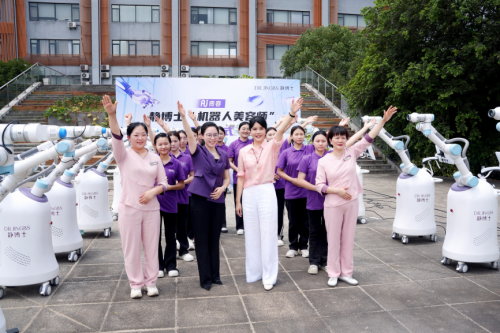 萝卜出征!美业AI机器人员工下线入职静博士引领智能服务新风尚(图2)