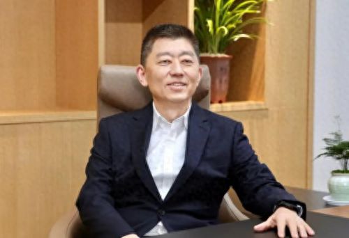 从“制造”到“智创”扬子江药业徐浩宇谈医药健康产业数字化转型(图1)