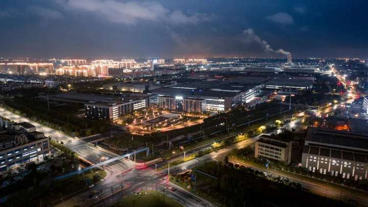 良信杭州湾超级工厂：践行数字化理念和双碳战略实现高质量发展(图2)