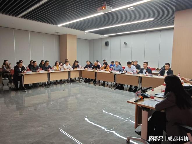 “科菁荟”聚焦高企转型：智慧工厂探访与数字化转型策略深度交流(图5)