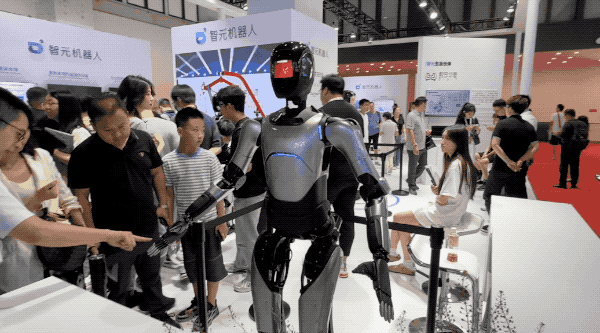 星空体育：2024世界机器人大会热门论坛探索具身智能技术落地之路(图9)