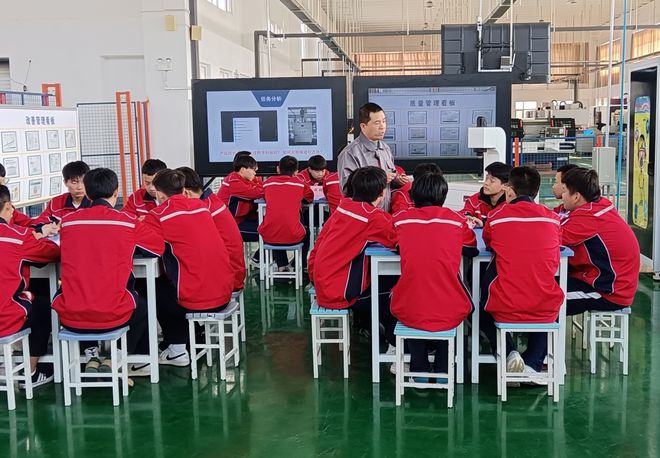 星空体育网站：章丘中等职业学校：以特色化引领专业建设(图7)
