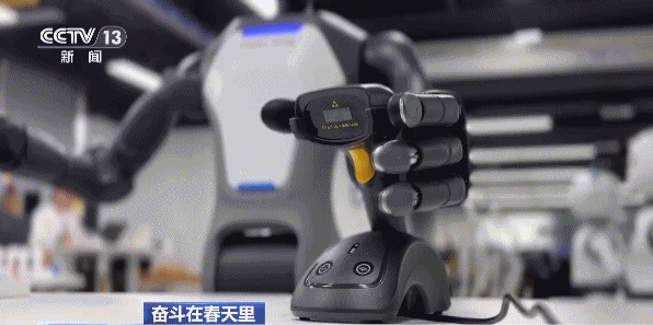 奋斗在春天里丨中国机器人凭啥“圈粉”海外？“金点子”揭秘(图11)