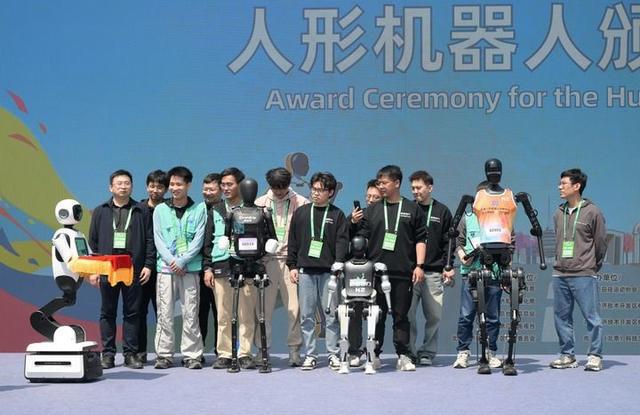 人形机器人加速进化新华深读(图2)