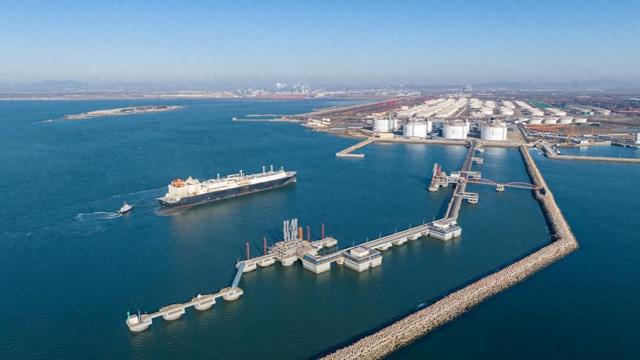 聚焦新质生产力系列之四：青岛借5G-A东风驱动工业智造新飞跃(图1)