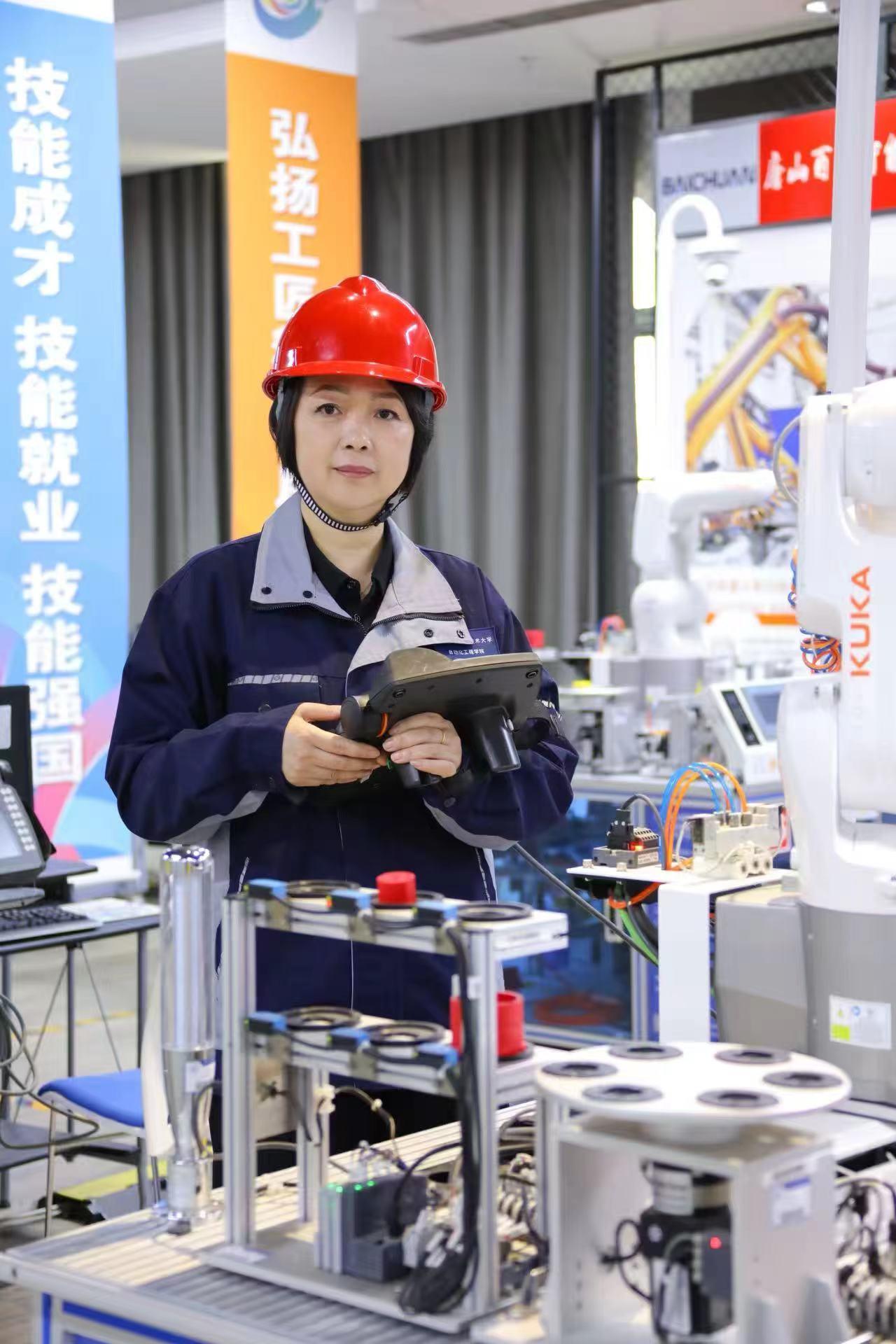 星空体育：戴琨：用匠心育匠人br(图1)