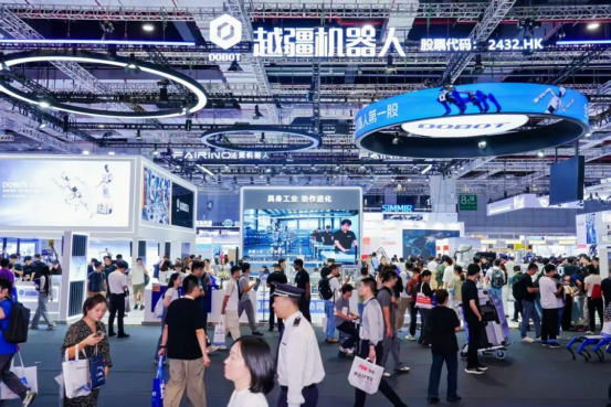 星空体育网站：从机械臂到人形机器人越疆机器人具身工业率先登场(图1)