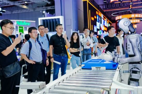 星空体育网站：从机械臂到人形机器人越疆机器人具身工业率先登场(图4)