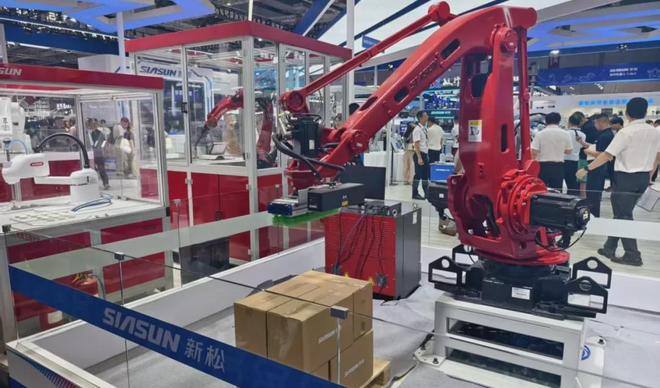 2025工博会现场：库卡、安川、越疆、埃斯顿等20家机器人头部企业(图5)