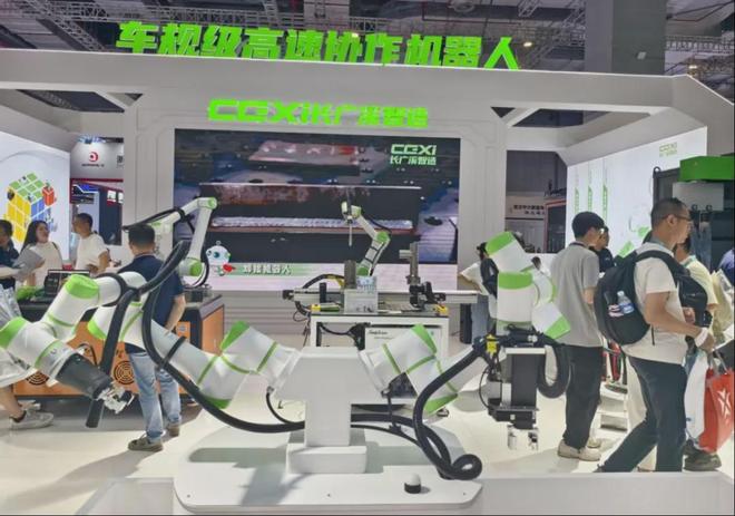 2025工博会现场：库卡、安川、越疆、埃斯顿等20家机器人头部企业(图15)