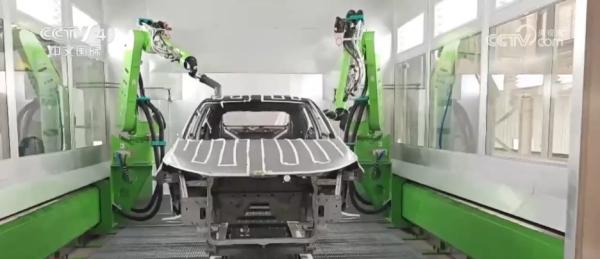 星空体育：从实验室到生产线从概念到量产我国机器人产业“聚链成势”全面发力(图5)