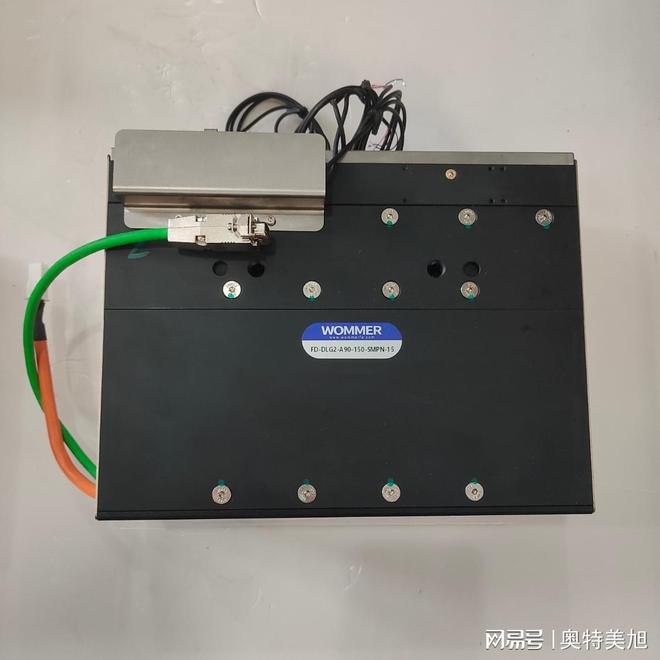 工业移动机器人新升级！重载平行电动夹爪抓取更灵活！(图1)