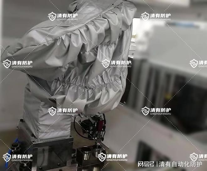星空体育：工业机器人整套防护服定制：如何守护设备全生命周期？(图2)