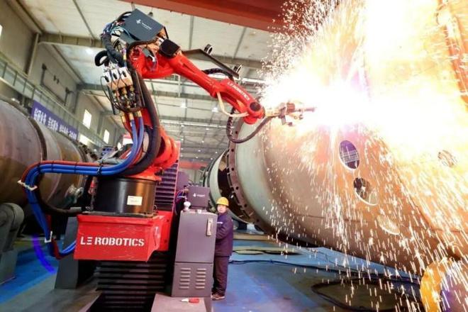 发展新质生产力看山西国企：老牌工厂“智”造突围潞安化机跻身国家卓越行列！(图4)