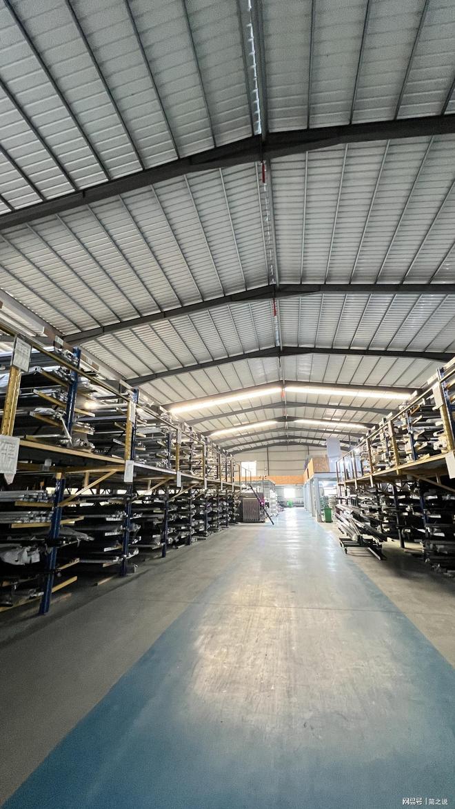 2025顶立固家居玻璃门源头工厂车间山东顶立固家居科技有限公司(图1)