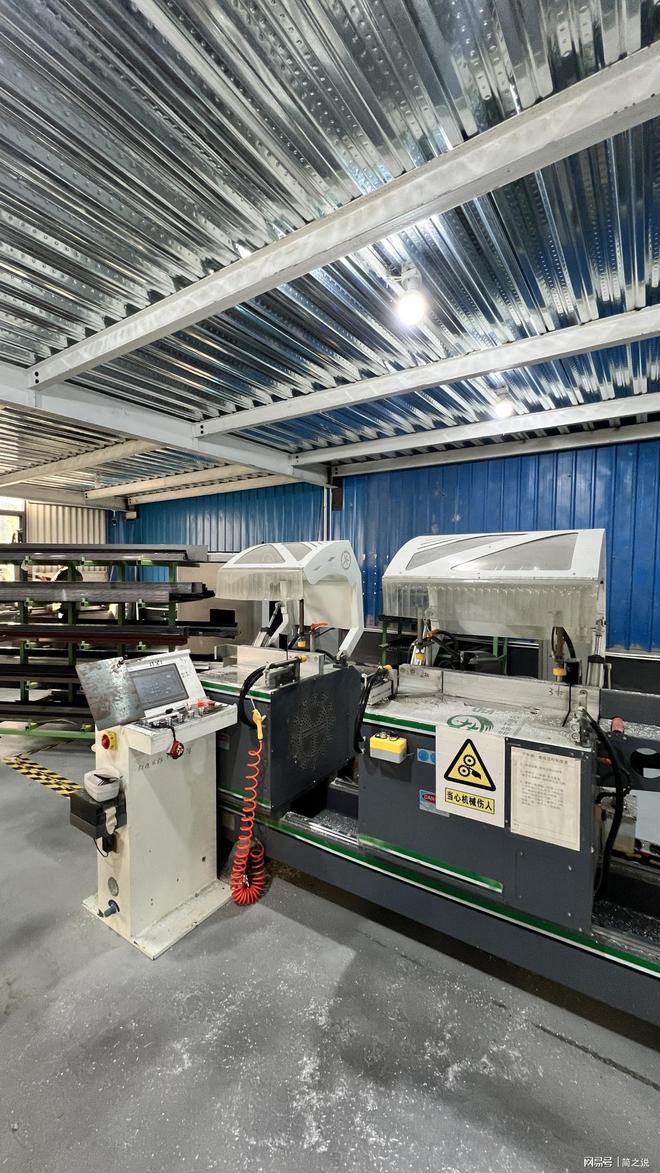 2025顶立固家居玻璃门源头工厂车间山东顶立固家居科技有限公司(图2)