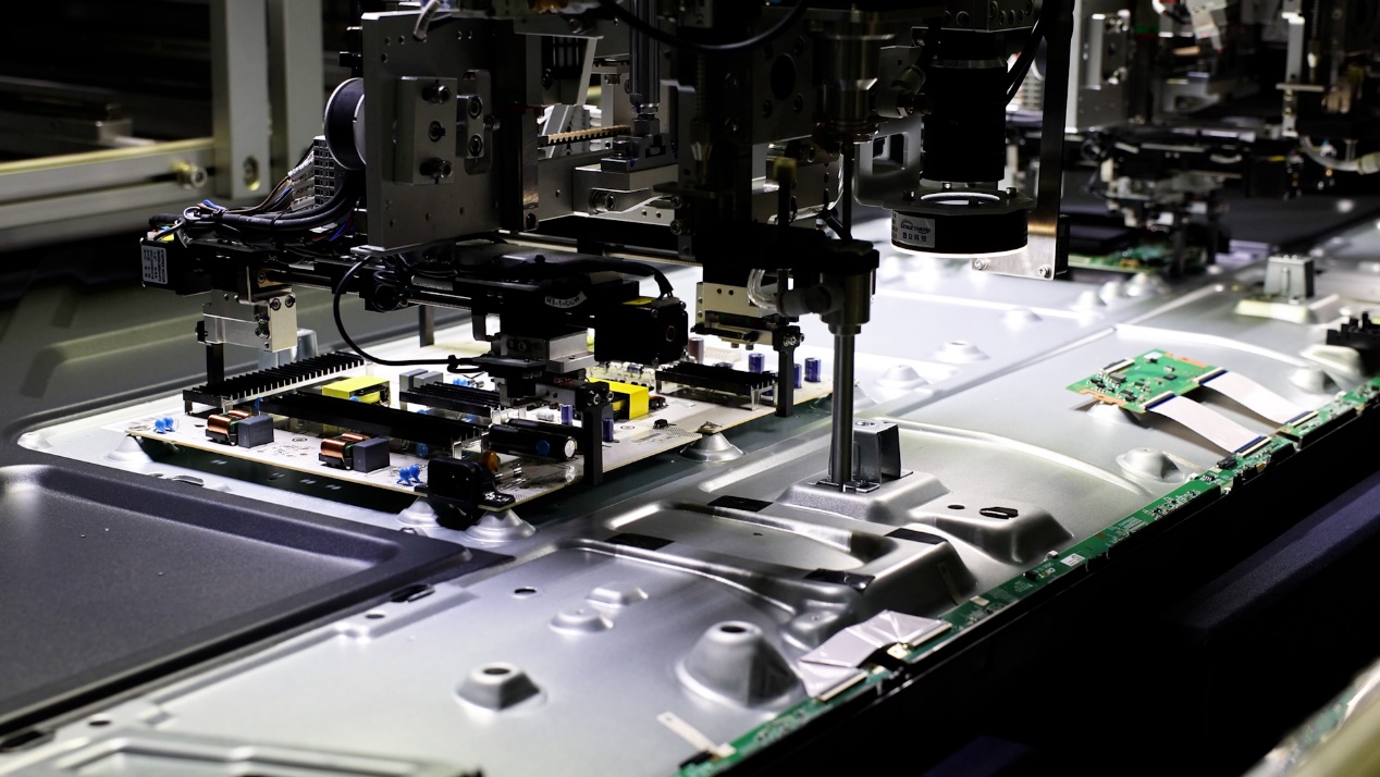 星空体育网站：海信电视工厂获评全球电视行业首个“灯塔工厂”(图1)