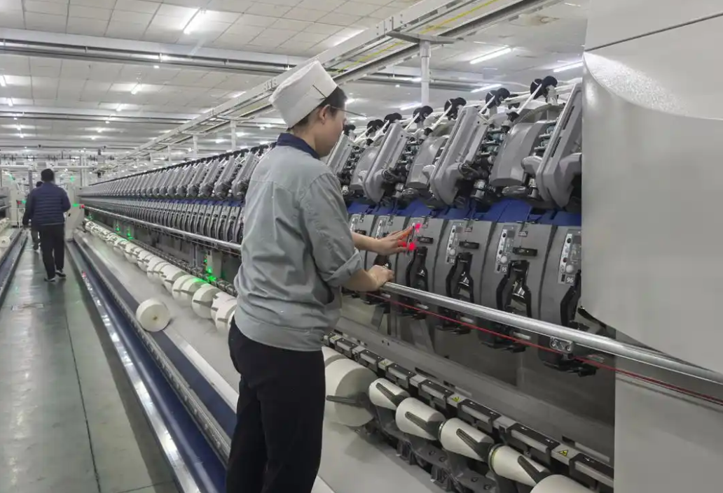 星空体育网站：报告深读丨向新向优向智建强现代化产业体系(图2)