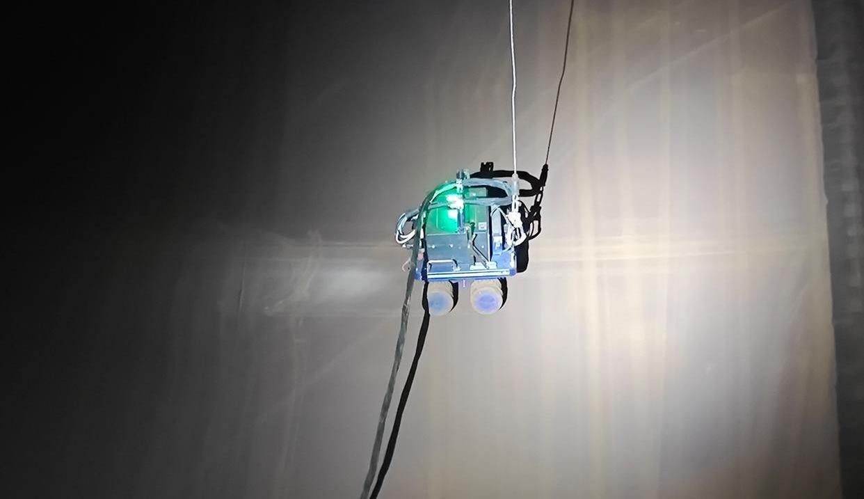 “机器人‘代劳’高空高危作业”浙江特种设备检验迈入“智能时代”(图1)