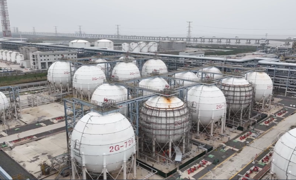 “机器人‘代劳’高空高危作业”浙江特种设备检验迈入“智能时代”(图2)