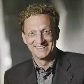 星空体育网站：7月4日全程直播WAIC2024人形机器人与具身智能发展论坛即将启动(图2)